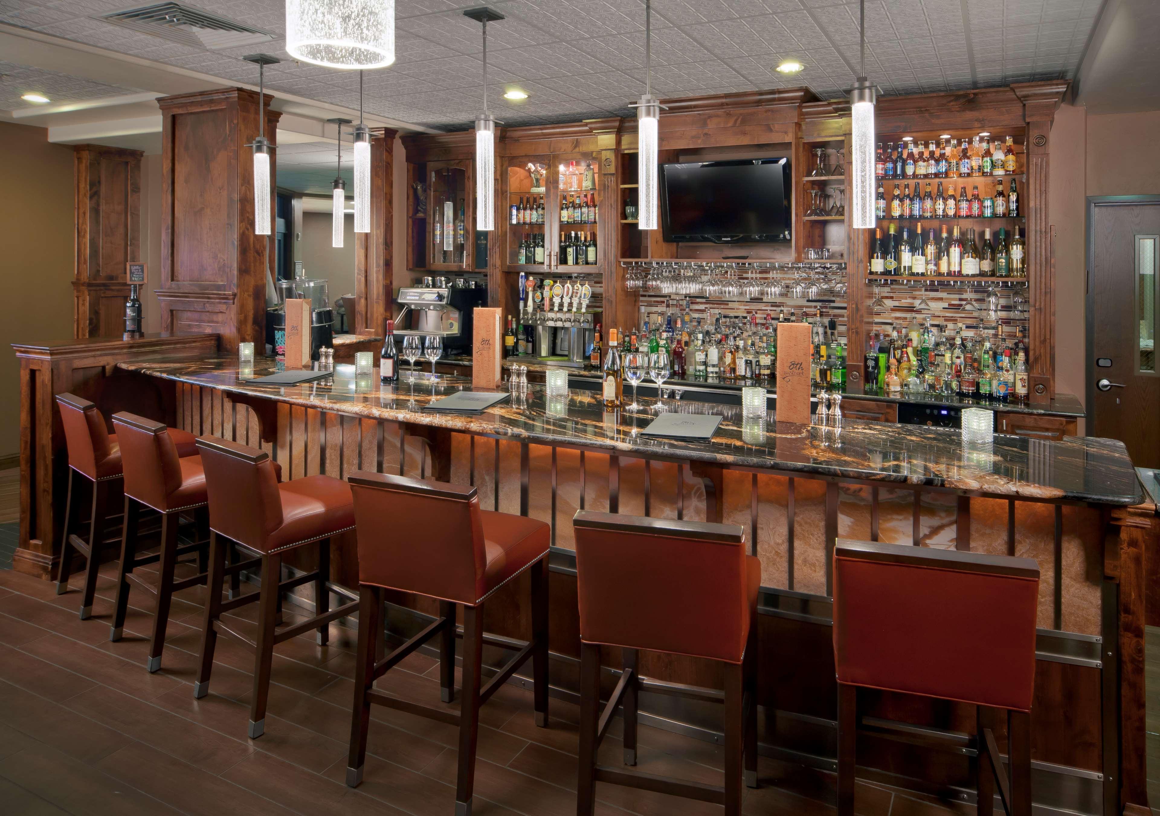 Best Western Premier Ivy Inn & Suites Cody Restaurant photo